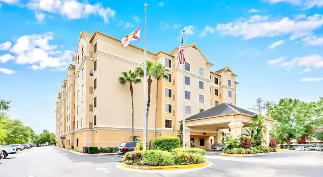 Апартаменты 1BR Apartment Near Disney w Pool, Hot Tub, Arcade