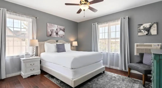 Люкс с 2 комнатами New Haven Inn