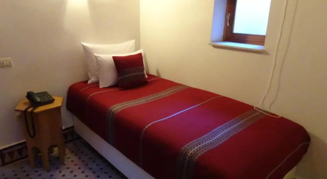 Camera Standard Riad Sabah