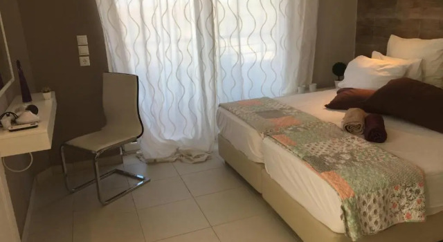 Er.Zo Summer Studios, Rezervovat Hotel Hotely v Kallithea s bazénem, Bazén
