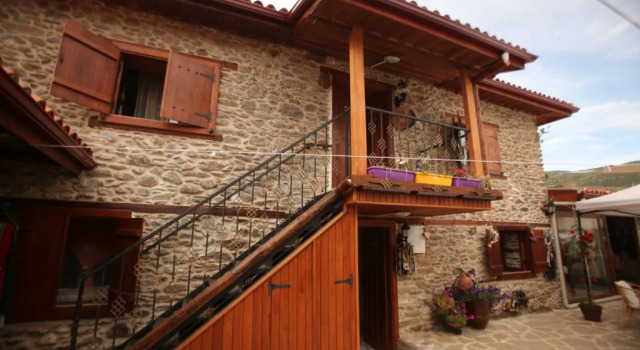Birgi Izzet Efendi Taskonak, Book Hotel Birgi Aegean Region