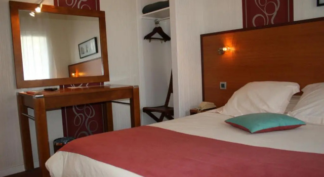 Двухместный номер Standard с видом на сад CitHotel Capricorne