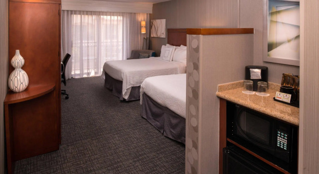 Четырёхместный номер Standard Courtyard by Marriott Thousand Oaks Ventura County