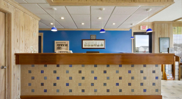 Travelodge by Wyndham Outer Banks/Kill Devil Hills, Забронировать Отель Килл-Девил-Хиллс Outer Banks