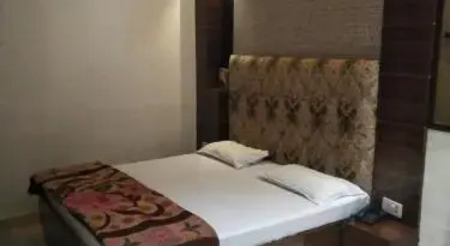 FabHotel Brown Road, Rezervovat Hotel Hotely v Punjab s parkováním, Parkování