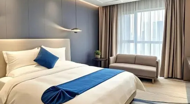 Кровать в общем номере (женский номер) Huayu Hotel (Lanzhou Yantan High-tech Zone Ziguang Technology Building)