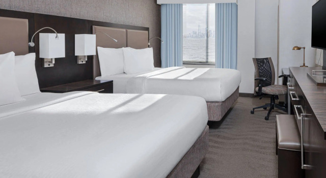 Четырёхместный номер Standard Country Inn & Suites by Radisson, Staten Island