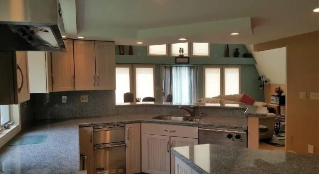 Sugartown 4 Bedroom Chalet, Book Chalet Allegany New York State