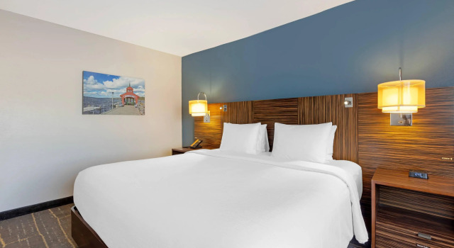 Двухместный номер Standard The Lux Hotel & Conference Center, an Ascend Collection Hotel