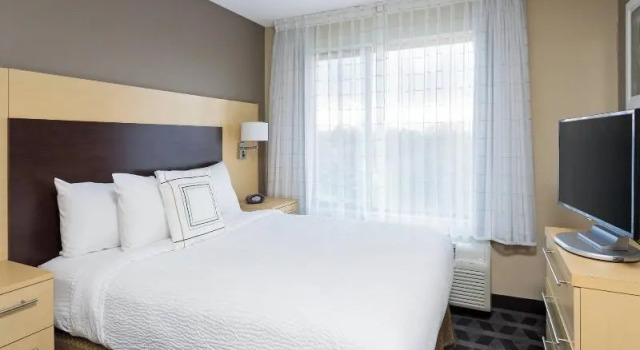 Четырёхместный люкс TownePlace Suites by Marriott Bossier City