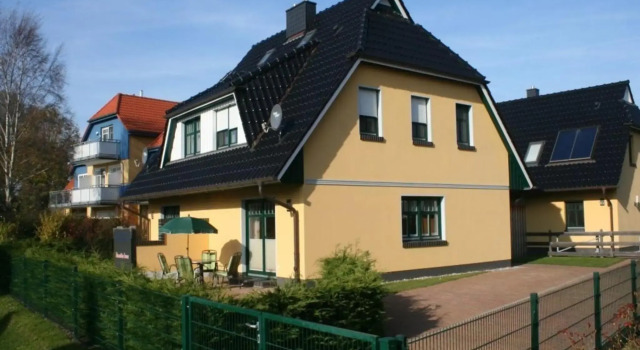 Gödeke Michels 1, Забронировать Отель Отели и гостиницы Цингст, рядом с Zingst Pier, Отель