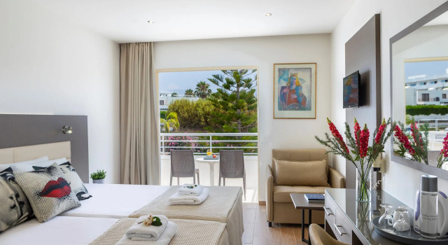 Habitación doble Estándar con vista al interior Queens Bay Hotel