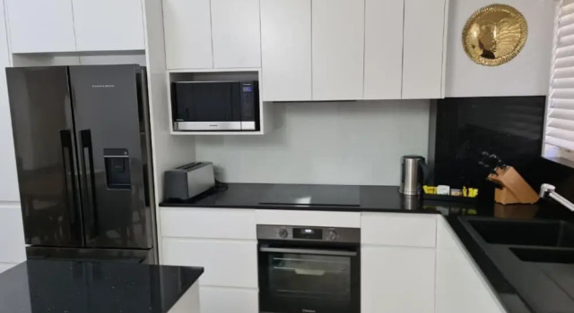 Вилла Deluxe с 2 комнатами с видом на бассейн The Islander Noosa Resort