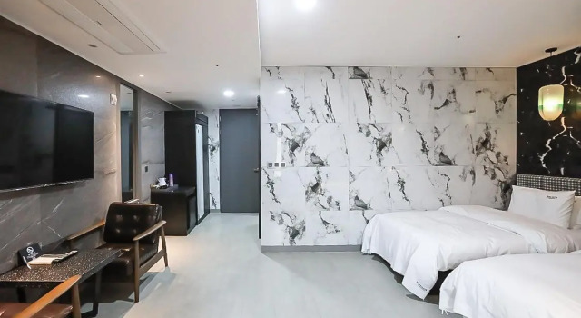 Двухместный люкс HOTEL YUNA Business