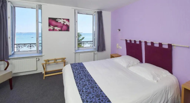 Номер Deluxe Logis Hotel Belle-Vue