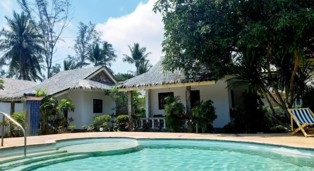 Двухместный номер Standard с видом на бассейн Phuwadee Resort