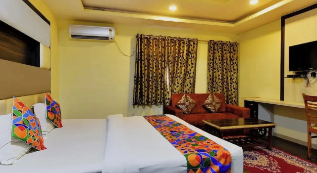 Fabhotel Tip Top