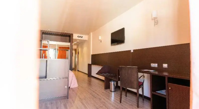 Люкс c 1 комнатой с балконом Hotel Loar Ferreries