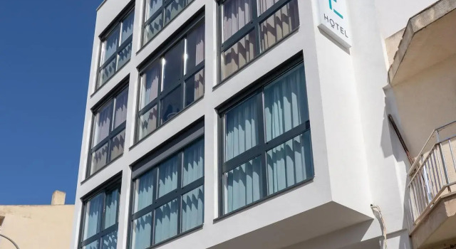 Hotel The Place - Adults Only