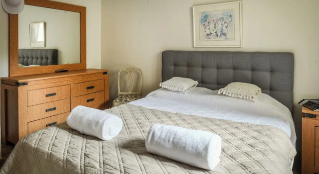 Homey Sea-Side Apartment by Sea N' Rent, Забронировать Апартаменты/квартира Апартаменты Натания, рядом с Торговый центр Hasharon, Апартаменты/квартира