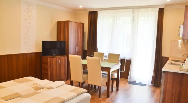 Média Panzió és Apartmanház, Prenota Hotel Hajdúszoboszló 