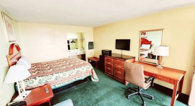 Номер Comfort Roadside Inn