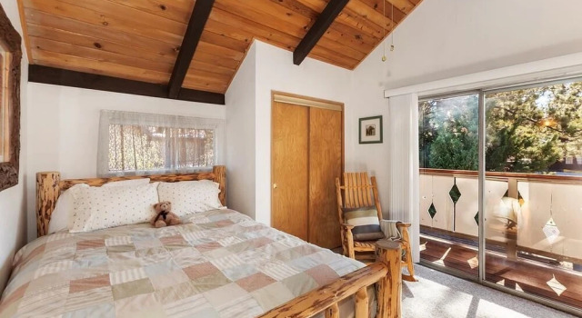 044 - Lazy Bear Chalet, Забронировать Шале Биг-Бэар-Сити San Bernardino Mountains