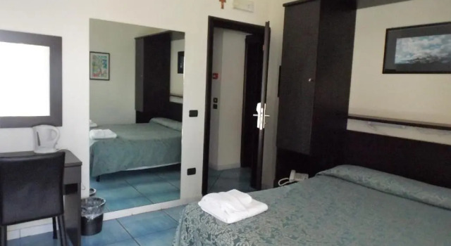 Hotel Stella Maris, Varaa Hotelli Diamante Calabria