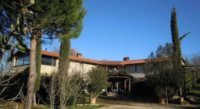 Camporegio, Varaa Hotelli Blera Tuscia