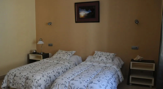 Hotel Ibiza, Забронировать Отель Недорогие отели Ситжес, рядом с La Bassa Rodona Beach, недорого