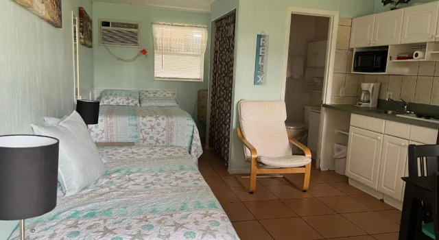 Студия Superior Carousel Suites -Redington Shores