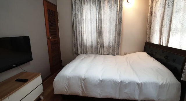 Im OK Guesthouse, Забронировать Отель Отели Согвипхо с парковкой, Парковка
