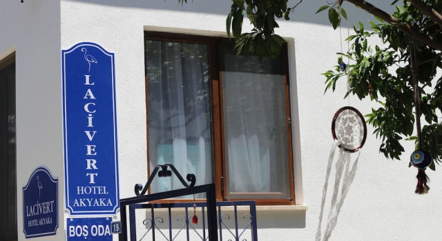 Lacivert Otel Akyaka