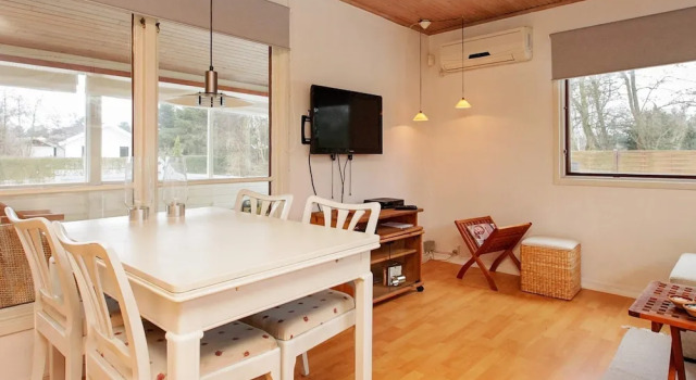 Luxurious Holiday Home in Gilleleje Near Ocean, Book Vacation Home Cottages in Gedser, Cottage