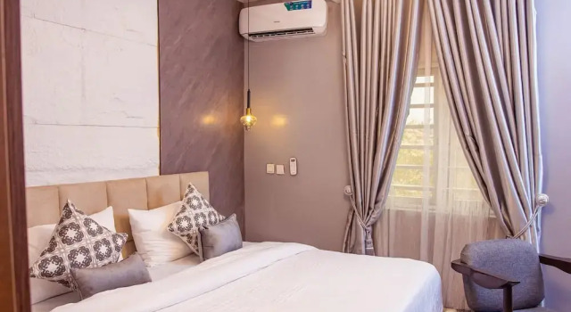 Апартаменты Comfort TM Luxe Stays Apartment