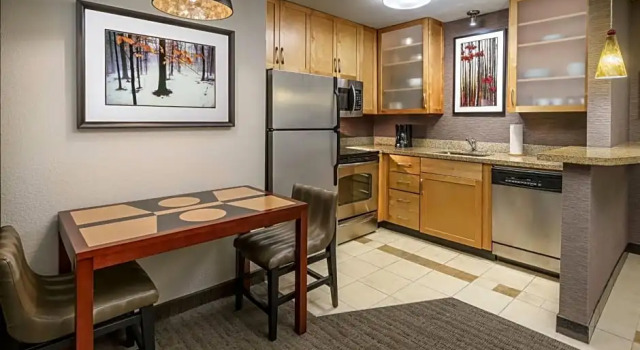 Люкс Deluxe Residence Inn by Marriott Colchester