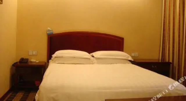 Yongjiu Hotel, Book Hotel Hotels in Fuyang with Parking, Parking