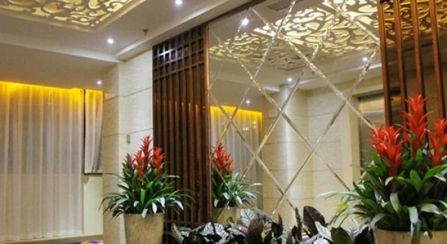 Zmax Chao Man Hotel-Guangzhou High Speed Rail South Station Nanpu Subway Station Shop, Boek Hotel Hotels in Guangdong met parkeren, Parkeren