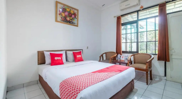 Номер Standard RedDoorz at Hotel pondok Kurnia near Buah Batu Bandung