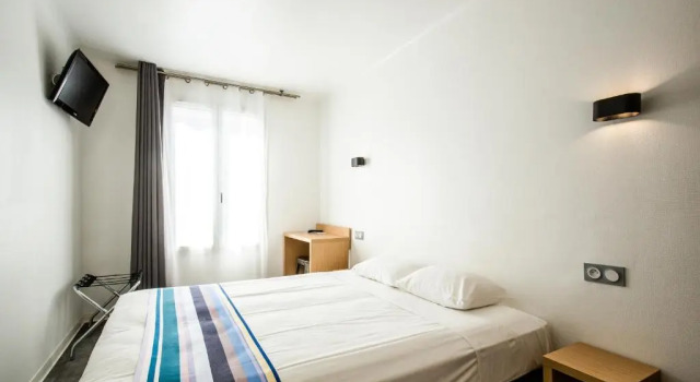 Standart çift kişilik oda Paris-Barcelone
