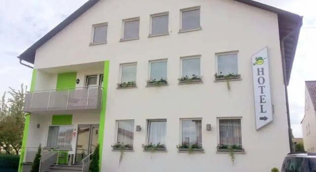 Hotel Garni Försterhof, Prenota Hotel Hotel a Turingia con parcheggio, Parcheggio