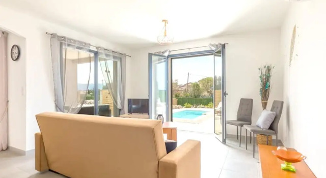 Villa With 2 Bedrooms in Palasca, With Wonderful Mountain View, Private Pool, Furnished Garden - 100 m From the Beach, Varaa Villa Palasca Korsika