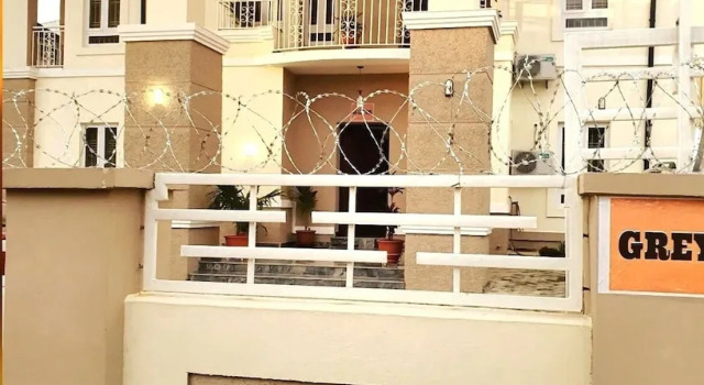 Greys Apartment lodge idu Abuja, Prenota Appartamento Hotel a Bwari con parcheggio, Parcheggio