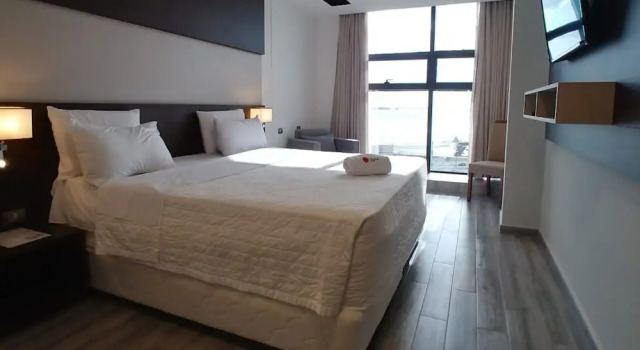 Hotel Sun, Book Hotel Hotels in Itapua with a Pool, Swimming Pool