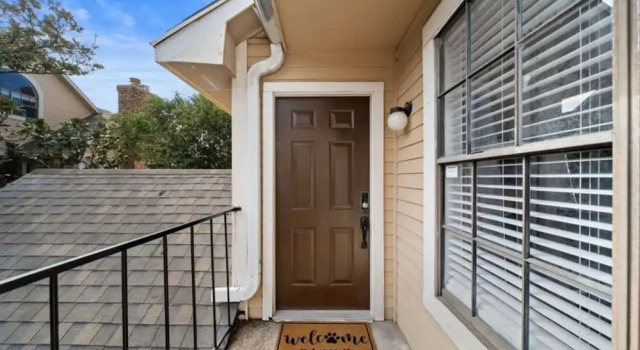 Коттедж Upscale 1BR Condo in Med Center