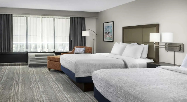 Четырёхместный люкс Hampton Inn & Suites at Lake Mary Colonial Townpark