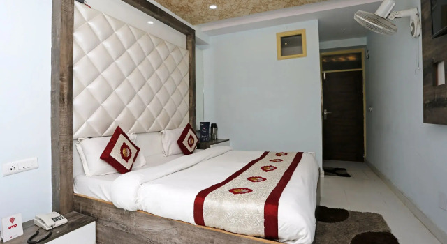 OYO Rooms 099 Near Victory Tunnel Shimla, Забронировать Отель Отели штата Химачал-Прадеш 3 звезды, 3*