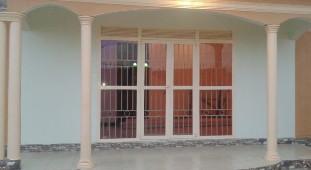 Kingdom Guest House, Rezervovat Penzión Penziony v Kampala, Penzión