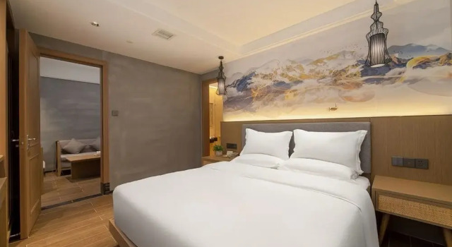 Люкс Executive Trendy Romantic Hotel Guangzhou Panyu Qiaonan Aoyuan Plaza Branch