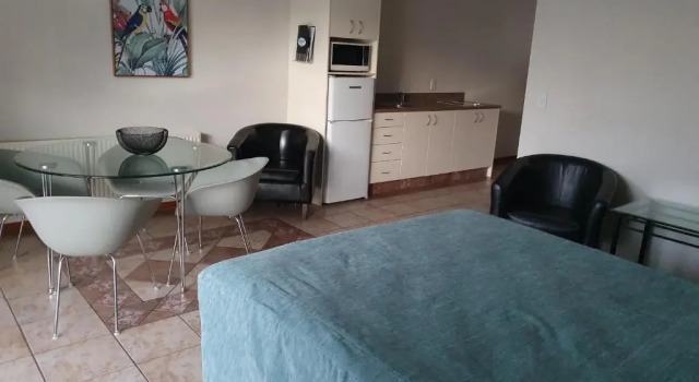 Апартаменты Breakers Motel